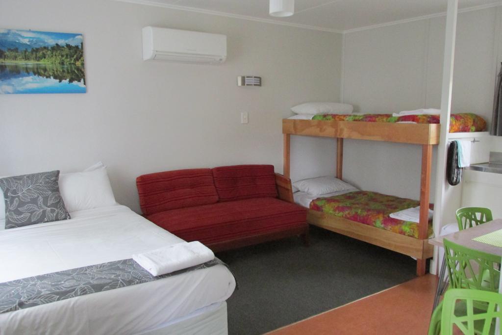Fernwood Holiday Park 모투에카 객실 사진